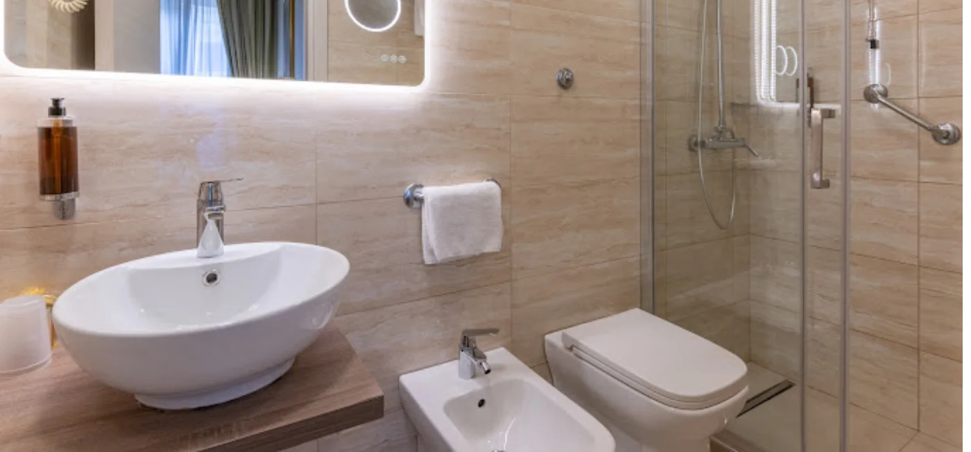 Bathroom view of Gambrinus Hotel